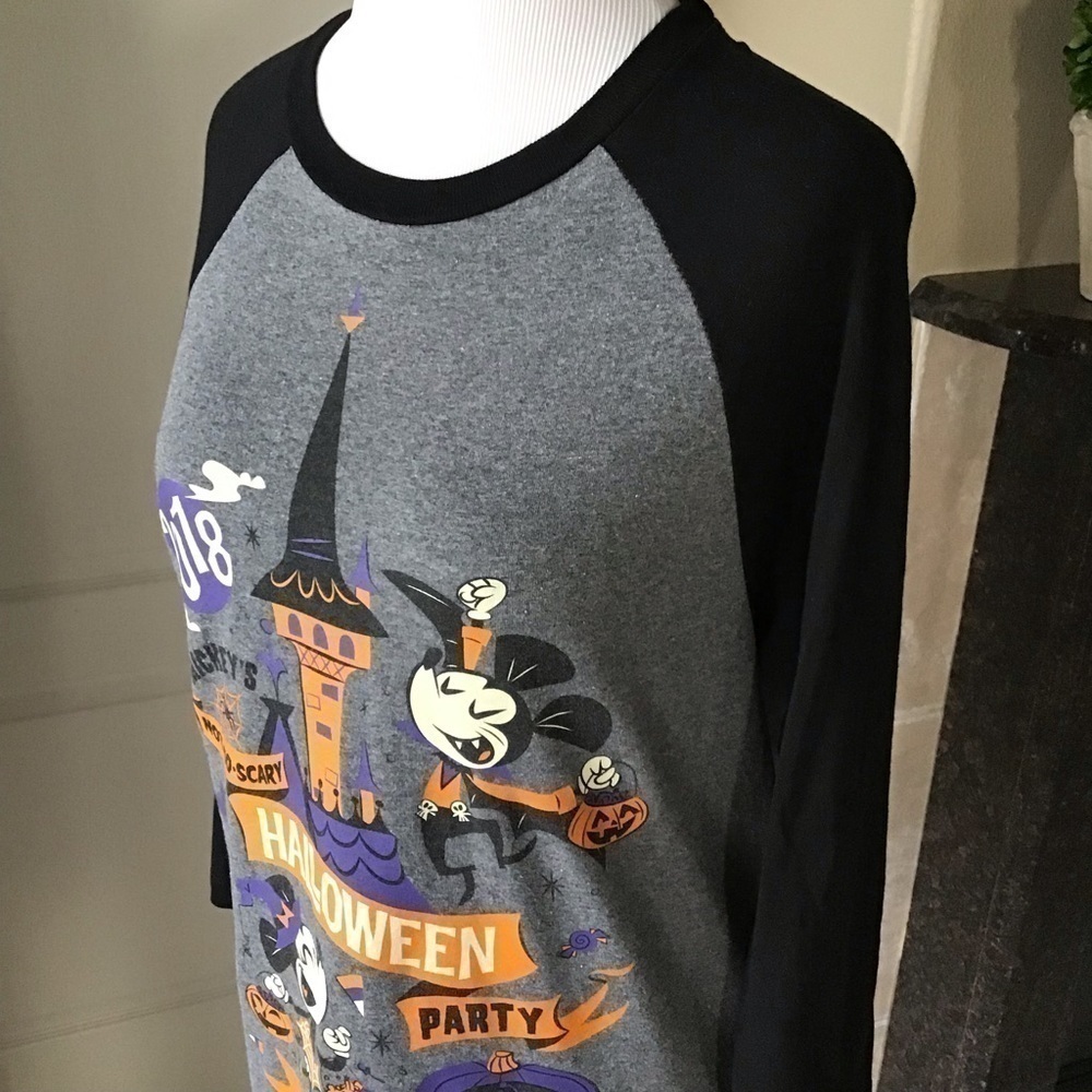 Disney Parks Mickey's Halloween Party 2018 Shirt SMALL Glow In The Dark Faces - Picture 10 of 15